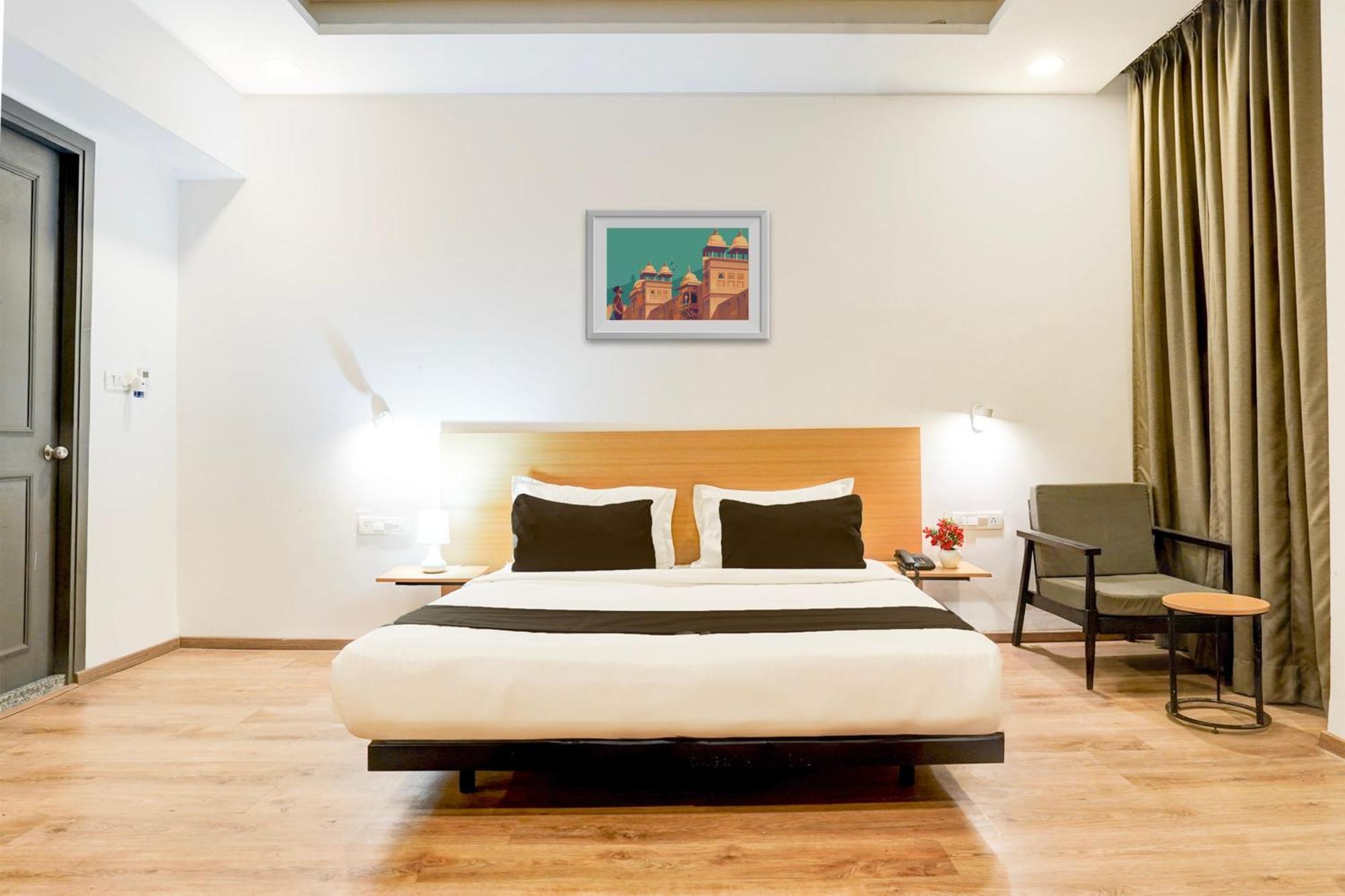 Super Townhouse Gomti Nagar Matiyari Hotel Chinhat Luaran gambar