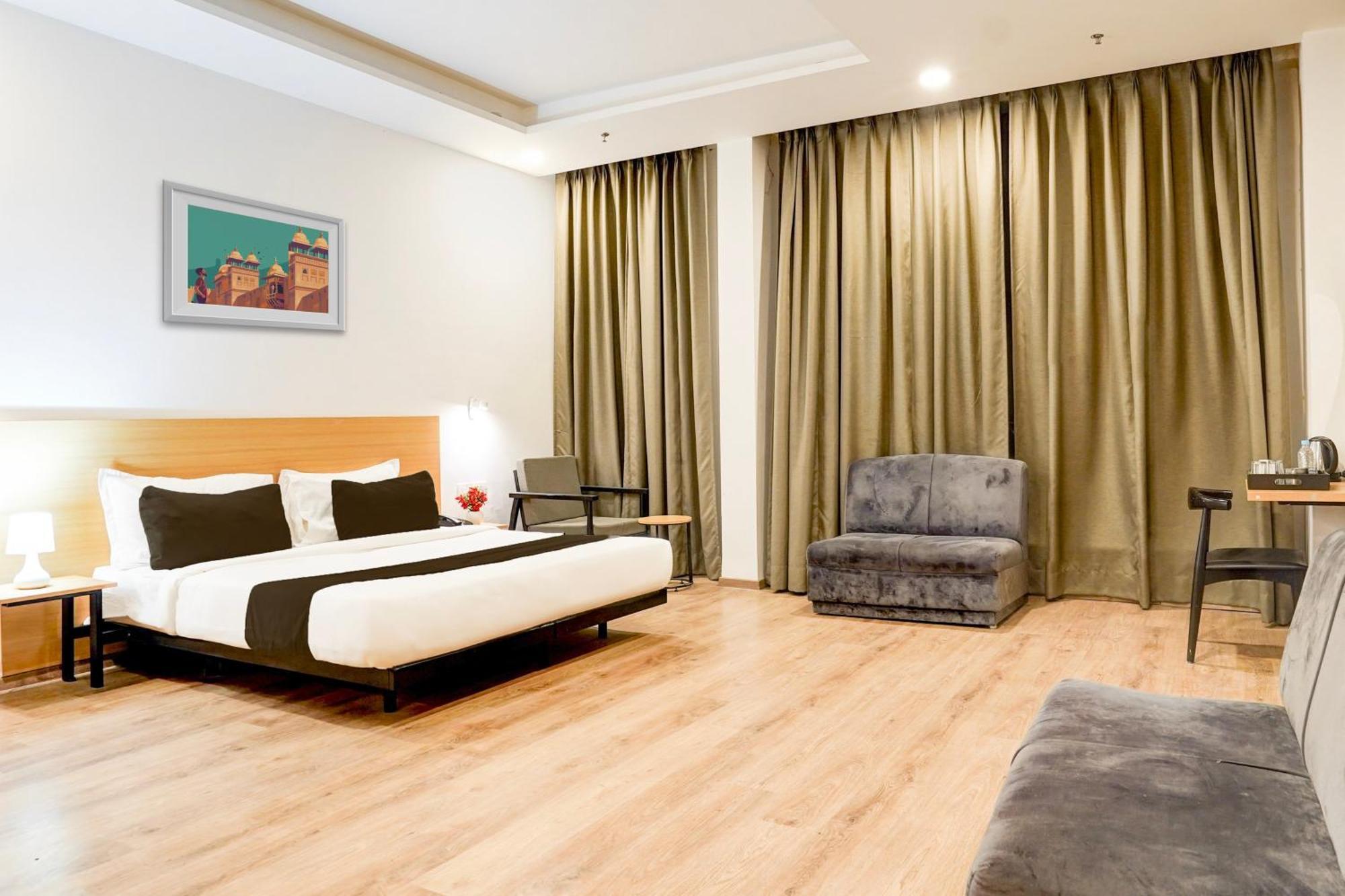 Super Townhouse Gomti Nagar Matiyari Hotel Chinhat Luaran gambar
