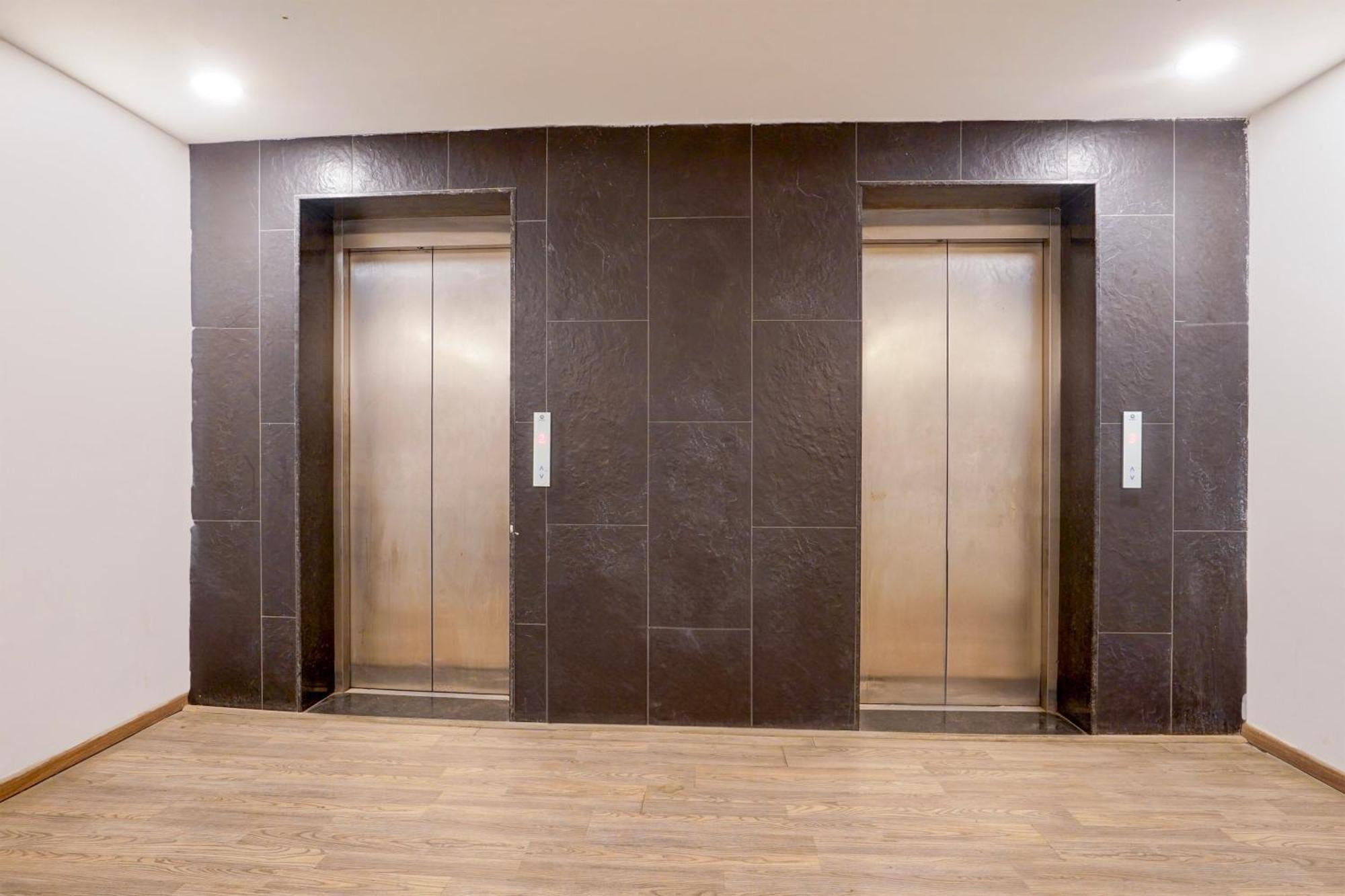 Super Townhouse Gomti Nagar Matiyari Hotel Chinhat Luaran gambar